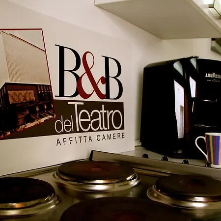 B&B Affittacamere Del Teatro Brindisi Exterior foto