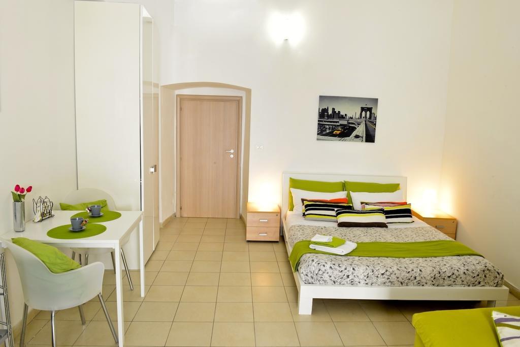 Del Teatro Apartment *